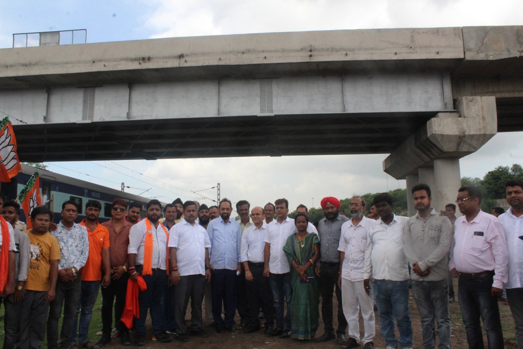 Jamshedpur Jugsalai Over Bridge MP inspects, promises speedy