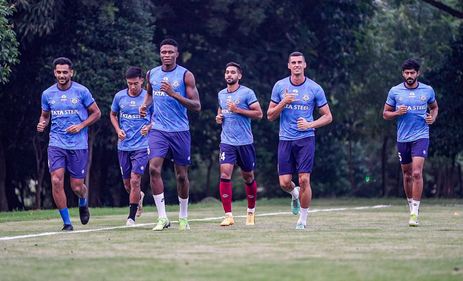 Jamshedpur FC resumes training, pays tribute to Ratan Tata with moment ...