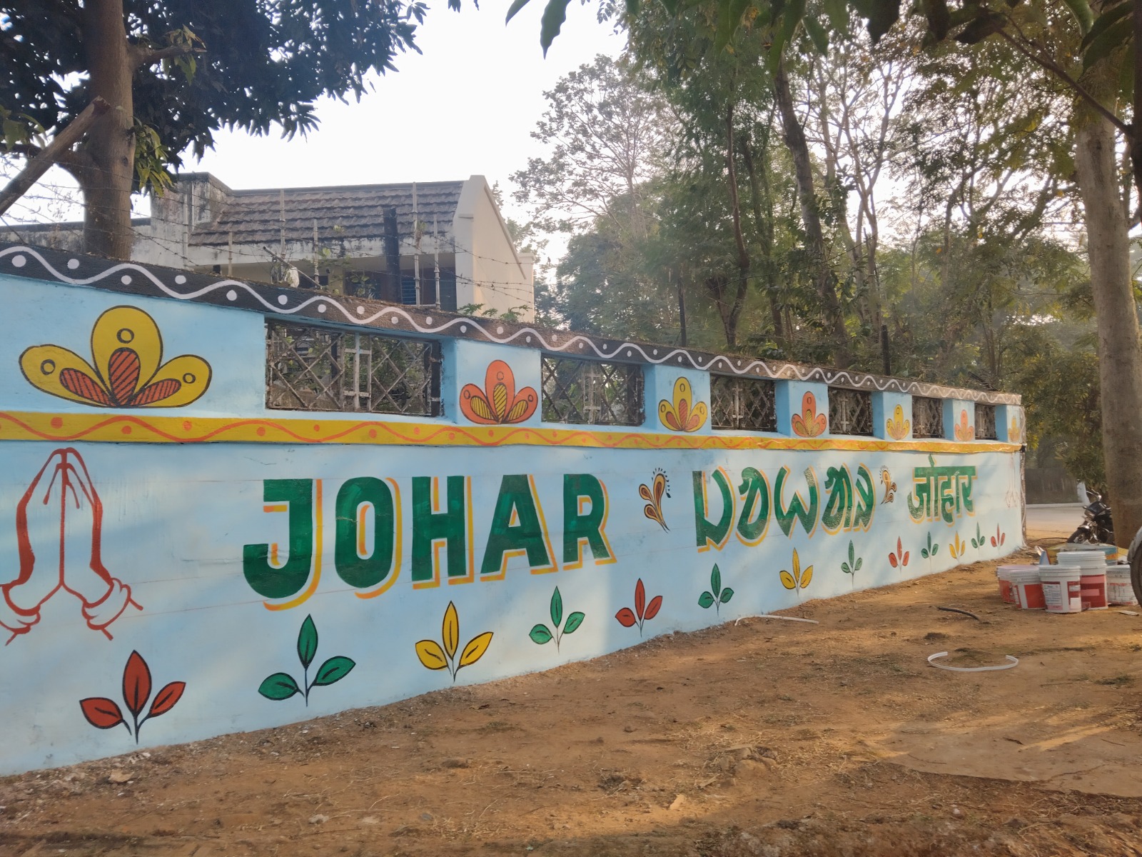 Jamshedpur’s Tribal Wall Art: City Gets a Makeover for President Murmu’s Visit