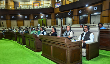 Jharkhand Govt Rules Out Retirement Age Hike; Priority for Jobs