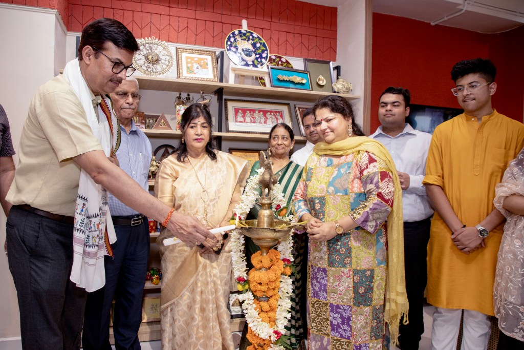Abiraa Handicrafts Store of Jamshedpur to Showcase Tribal Art