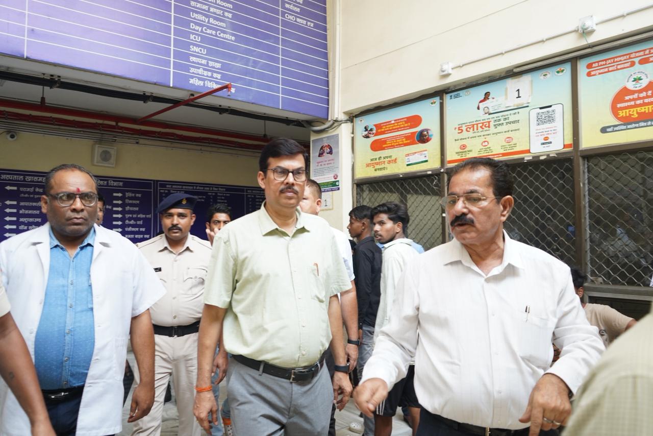 DC Inspects Blood Bank, Emergency Services at Sadar Hospital
