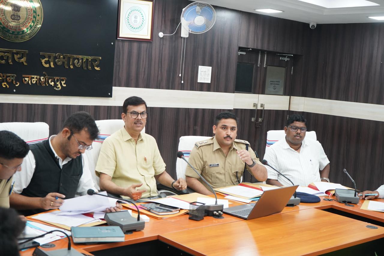 District Admn Cracks Down on Illegal Mining: 11 Vehicles Seized, ₹6.72 ...